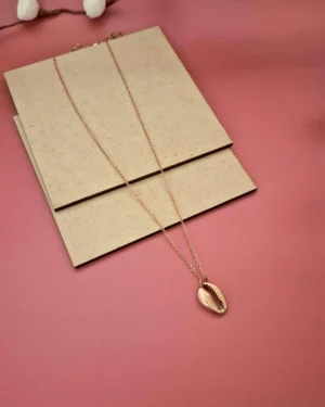 Zevarly Rhea Seashell Rose Gold Anti Tarnish Pendant
